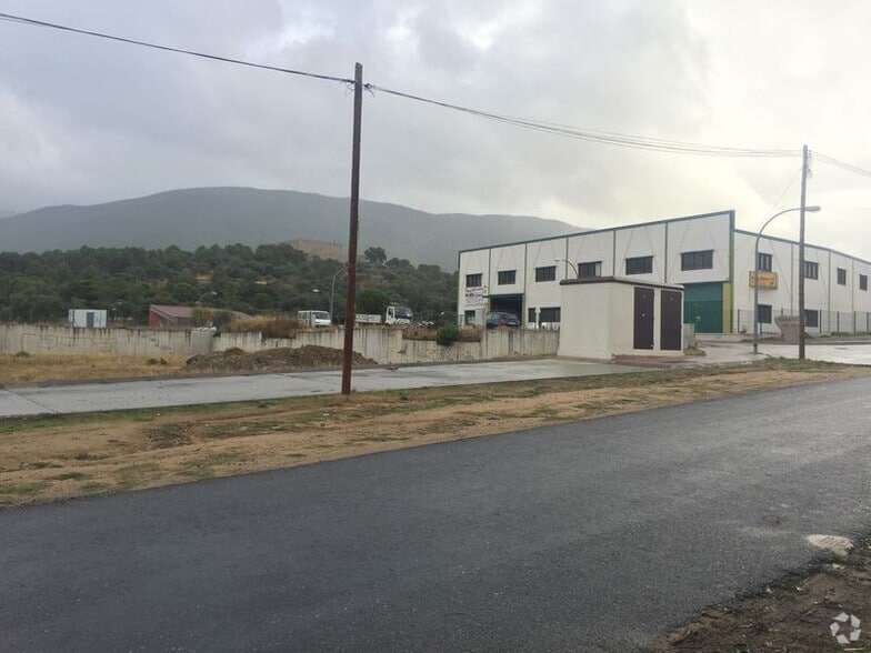 Terrain dans La Adrada, Ávila à vendre - Photo du bâtiment - Image 3 de 5