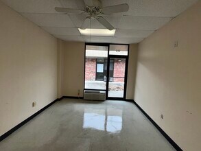 12455 Westpark Dr, Houston, TX for lease Building Photo- Image 2 of 5