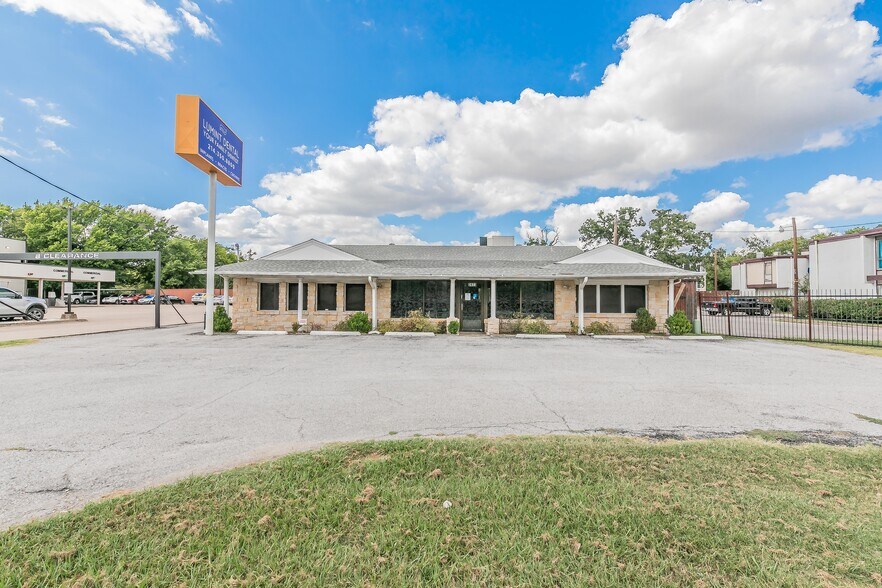 2823 Kendale Dr, Dallas, TX à vendre - Photo du bâtiment - Image 1 de 38