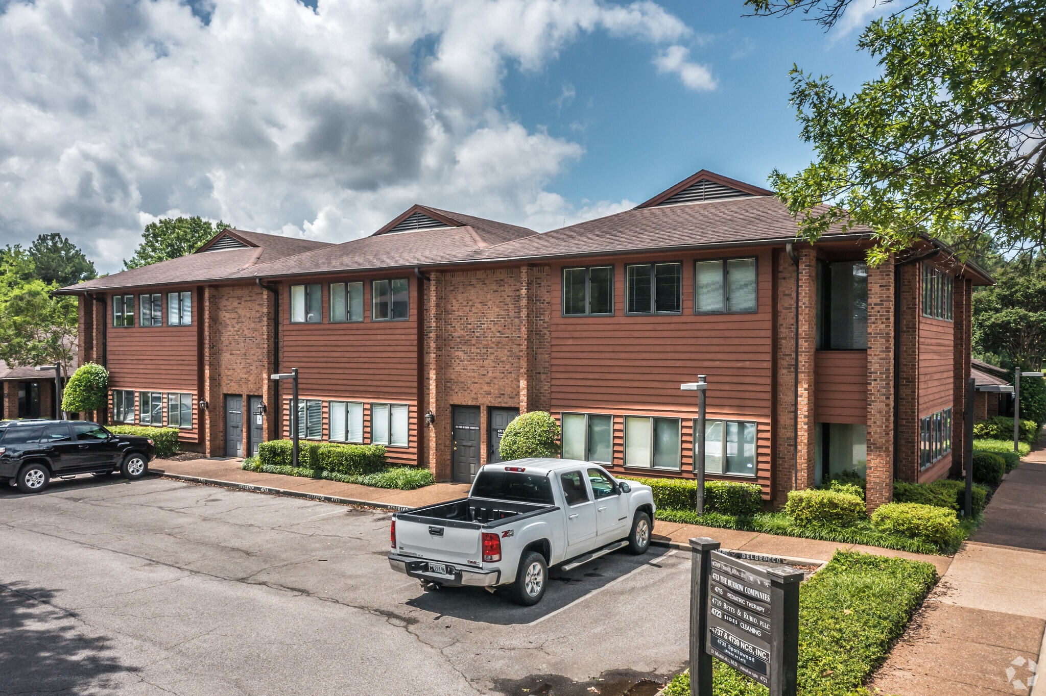 4709-4719 Spottswood Ave, Memphis, TN for lease Primary Photo- Image 1 of 6