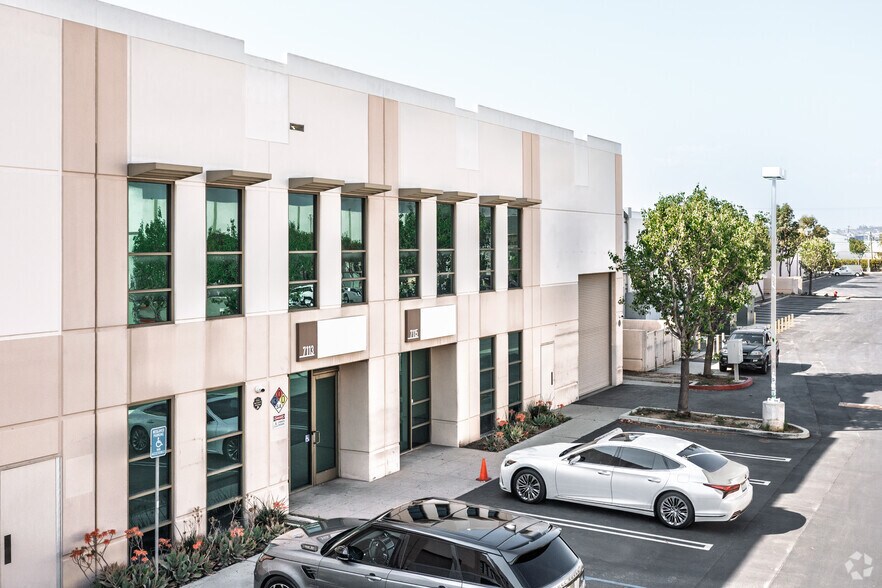 7107-7139 Telegraph Rd, Montebello, CA à vendre - Photo du bâtiment - Image 3 de 6
