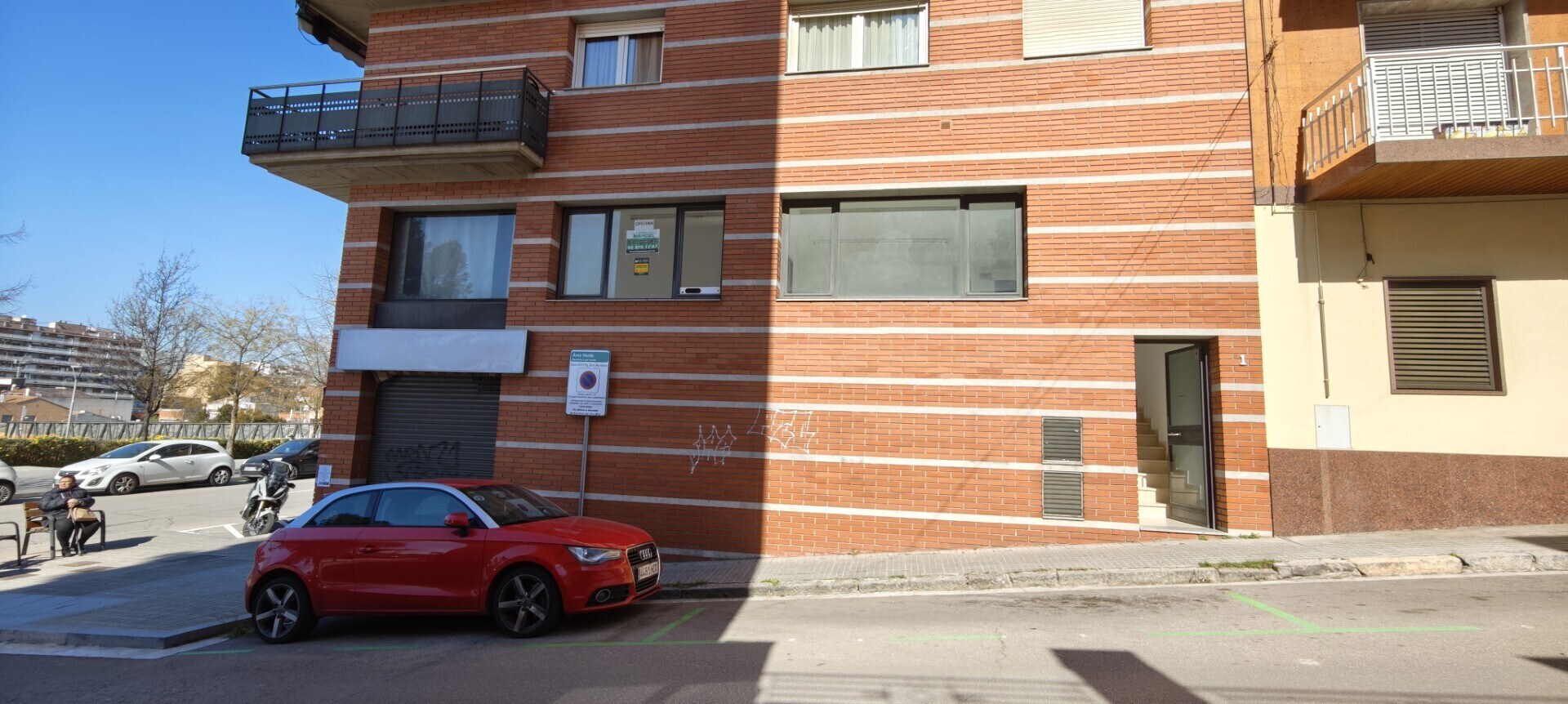 Retail in Granollers, Barcelona for lease Primary Photo- Image 1 of 2