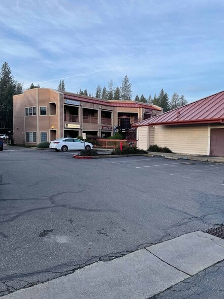1166 Broadway, Placerville, CA for lease - Building Photo - Image 3 of 10
