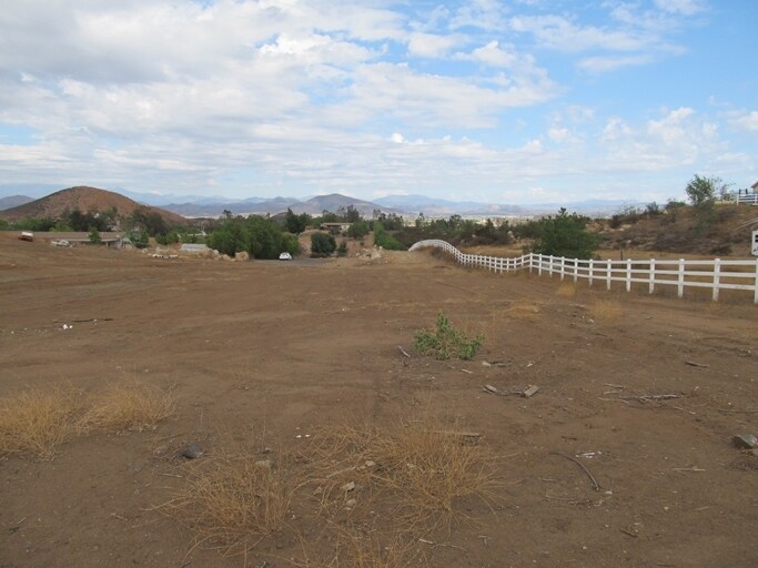 35647 Epple St, Murrieta, CA for sale - Other - Image 2 of 9
