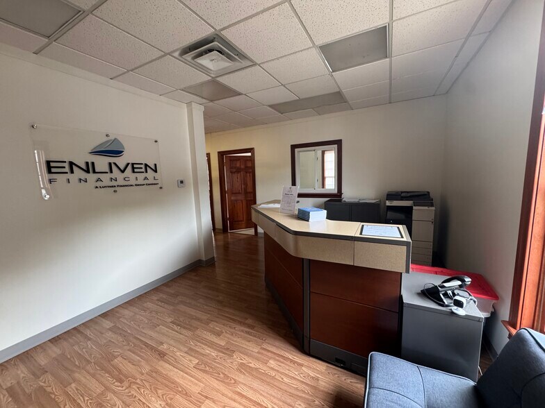 400 Prestige Park Dr, Hurricane, WV à louer - Photo du bâtiment - Image 3 de 8