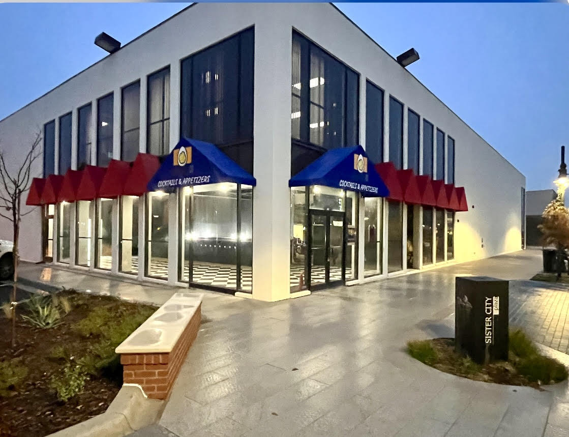 231 W Main St, Denison, TX for lease Building Photo- Image 1 of 25