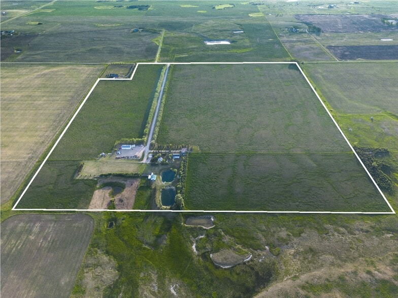 270168 Rge Rd 283, Rocky View No 44, AB à vendre - Photo principale - Image 1 de 9