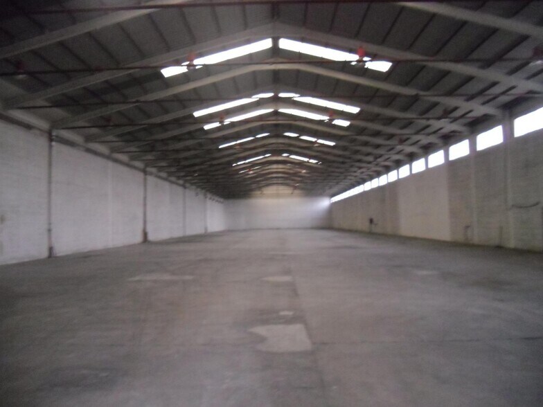 Industrial in Quart de Poblet, Valencia for sale - Building Photo - Image 2 of 13