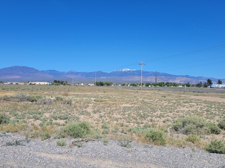 1590 State  Highway 372 Hwy, Pahrump, NV à vendre - Photo du b timent - Image 2 de 11