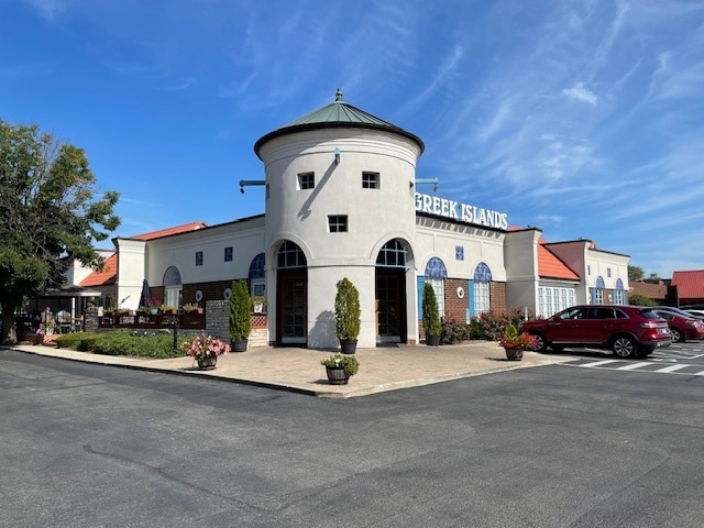 300-350 E 22nd St, Lombard, IL for sale - Building Photo - Image 2 of 10