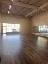 620 SE 10th St, Deerfield Beach, FL for lease Interior Photo- Image 2 of 3