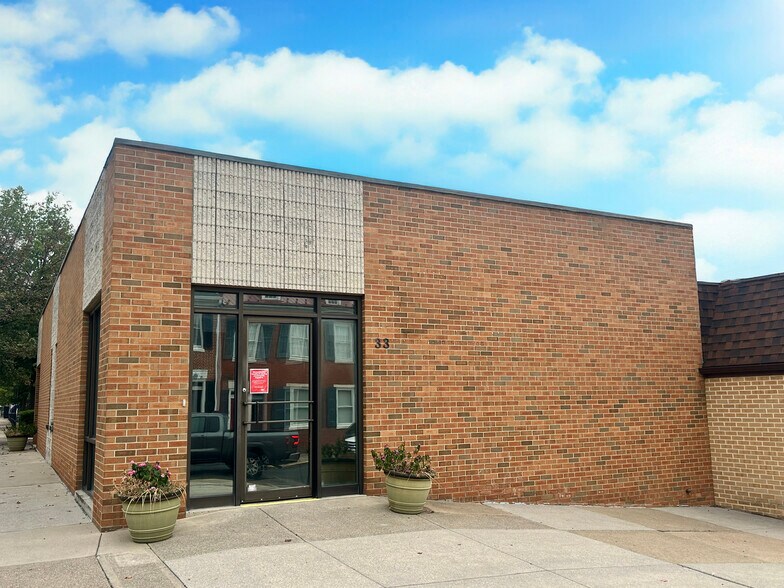 33 N Brown St, Lewistown, PA à louer - Photo du bâtiment - Image 2 de 26