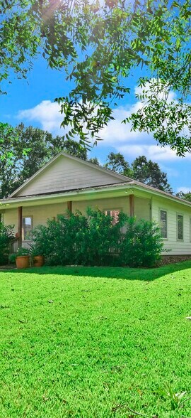 21325 Eva St, Montgomery, TX à louer - Photo du bâtiment - Image 3 de 12