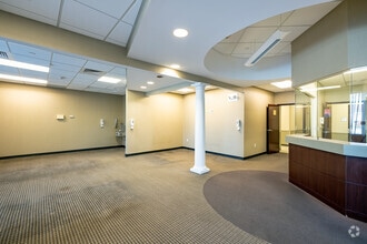 6 Technology Dr, Setauket, NY à louer Hall d’entrée- Image 2 de 14