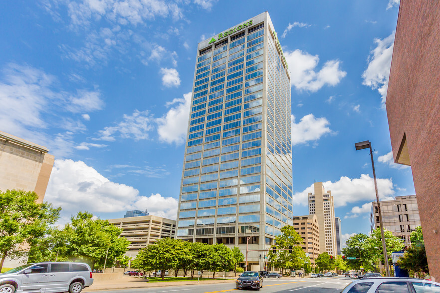 400 W Capitol Ave, Little Rock, AR for lease - Building Photo - Image 2 of 5