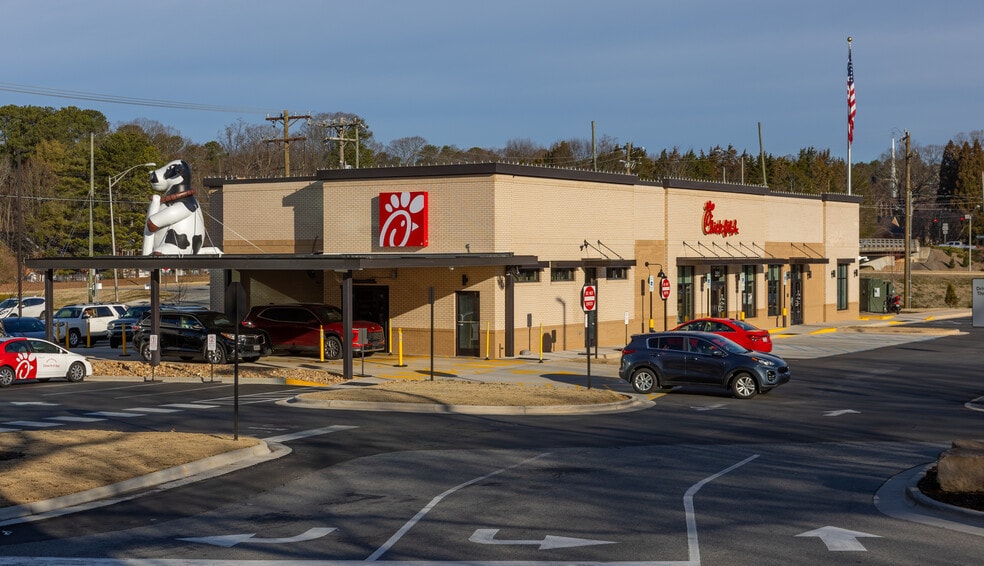 300 S Stratford Rd, Winston-Salem, NC for lease - Building Photo - Image 2 of 29