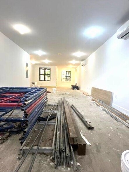 431 Columbia St, Brooklyn, NY à louer - Photo du bâtiment - Image 2 de 8