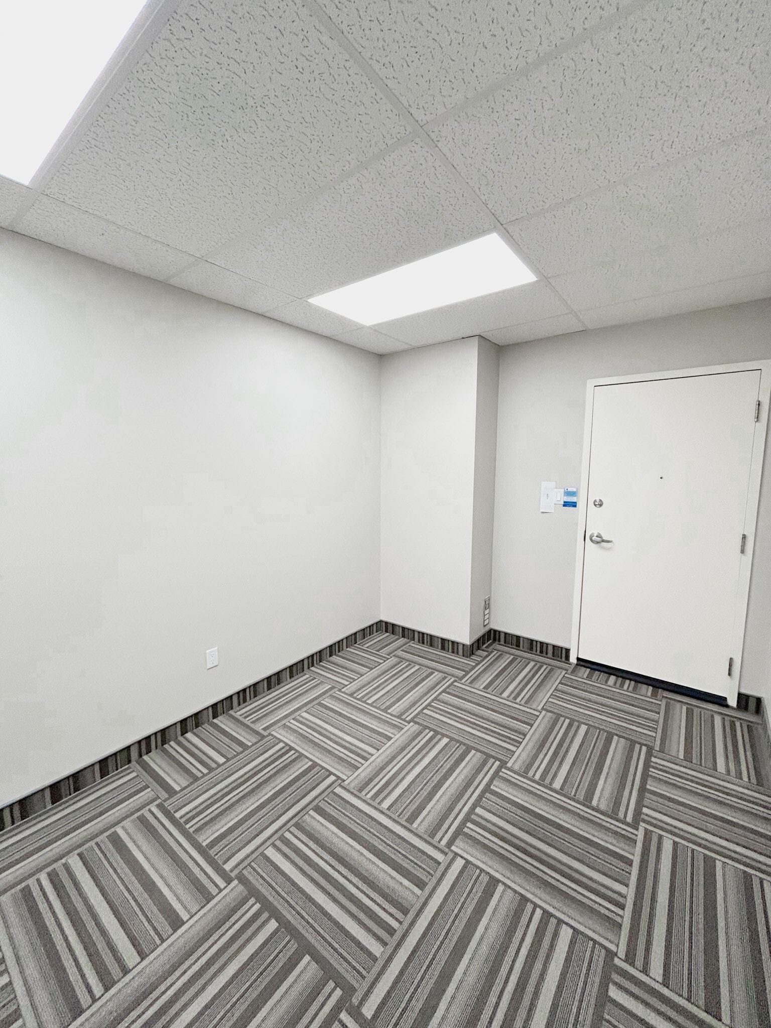 378-380 Talbot St, St Thomas, ON for lease Interior Photo- Image 1 of 3