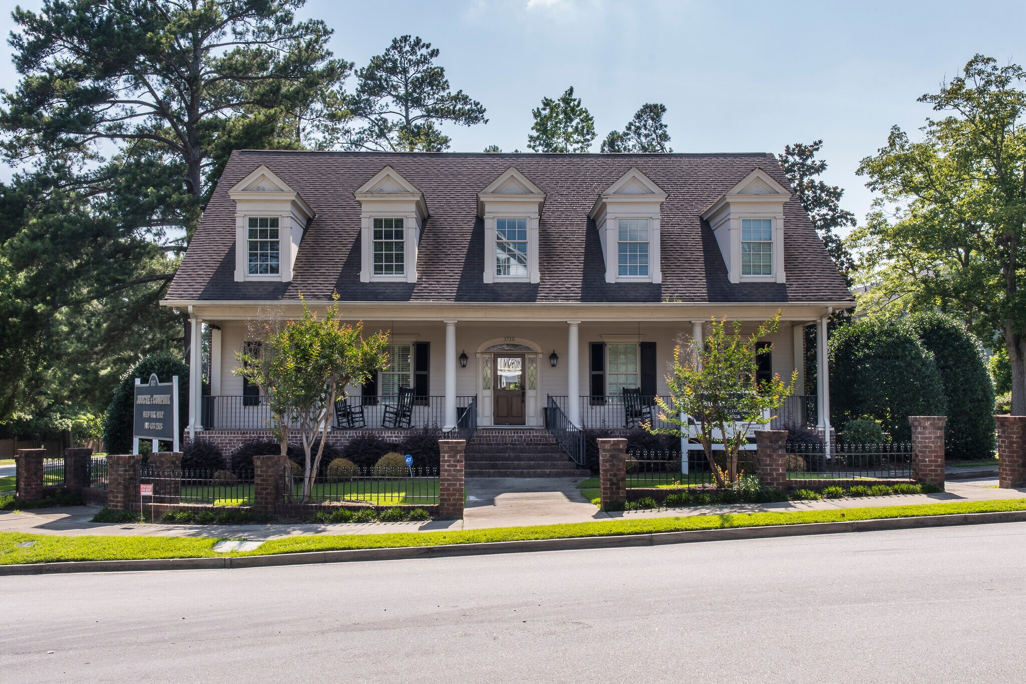 1712 Woodcreek Farms Rd, Elgin, SC for sale Primary Photo- Image 1 of 1