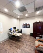 3227 Spottswood St, Raleigh, NC à louer Photo intérieure- Image 2 de 4