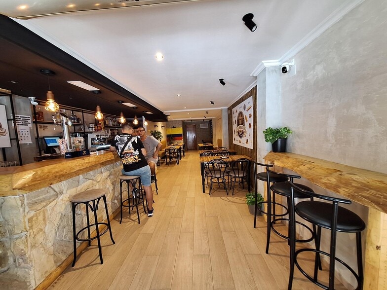 Retail in Elche, Alicante for sale - Building Photo - Image 2 of 14