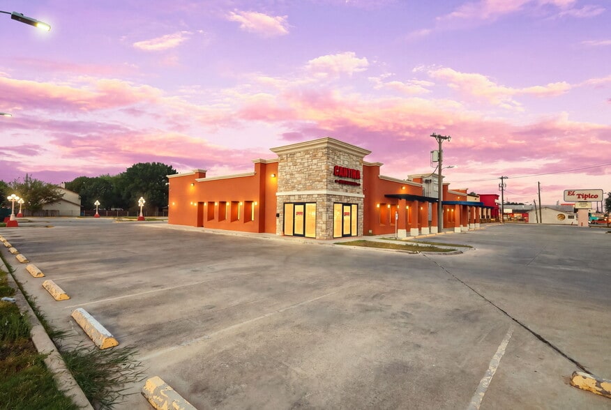 4946 Rigsby Ave, San Antonio, TX for sale - Building Photo - Image 2 of 69