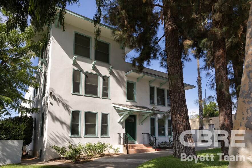 2191 El Sereno Ave, Altadena, CA à vendre - Photo du bâtiment - Image 2 de 33