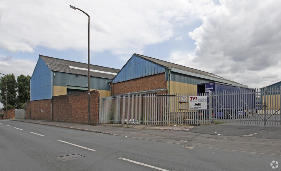 Atlas Trading Estate, Cross Street, Bilston à louer - Photo du bâtiment - Image 3 de 13