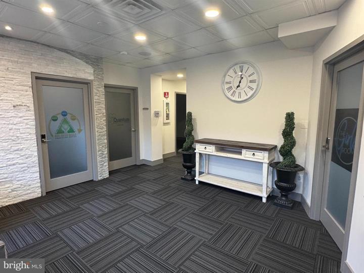 4 N Exeter St, Baltimore, MD for lease - Lobby - Image 3 of 11