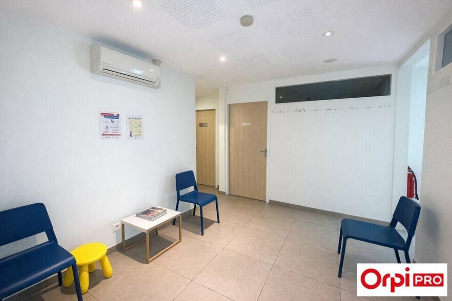Bureau dans Lyon à vendre - Photo du bâtiment - Image 2 de 6