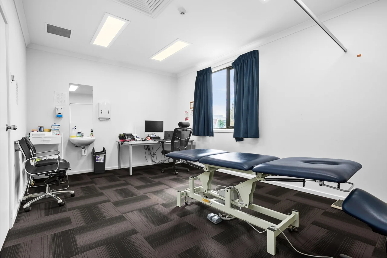 5 Cinnamon Gr, Point Cook for lease Interior Photo- Image 1 of 5