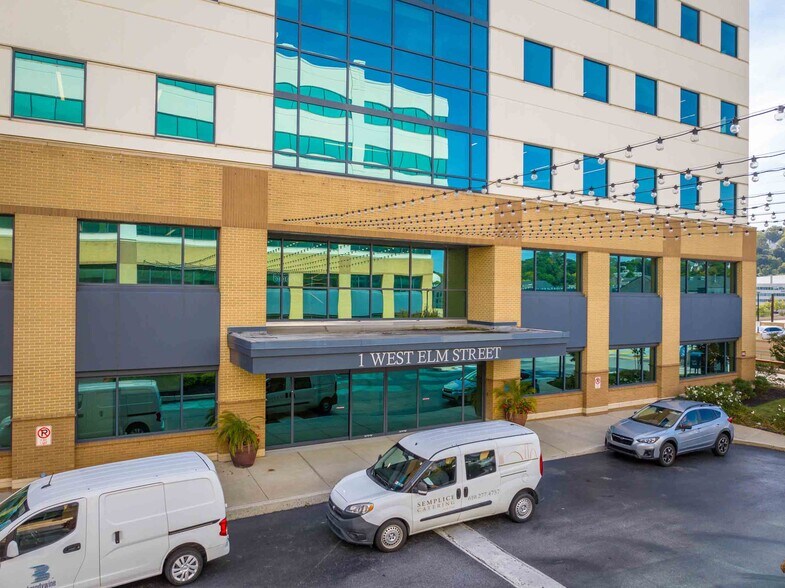 1 W Elm St, Conshohocken, PA for lease - Building Photo - Image 1 of 8