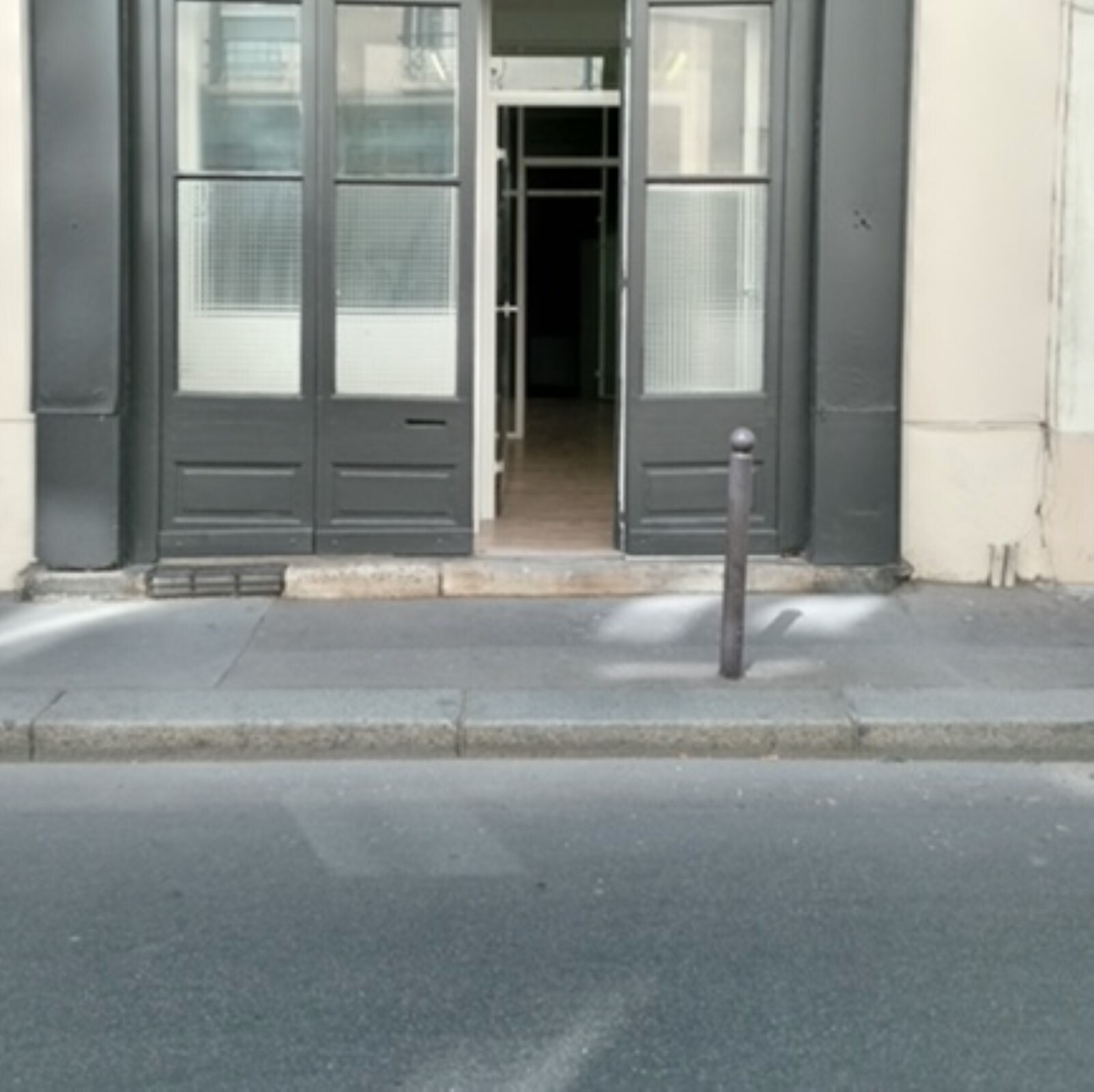 4 Bis Rue Edouard Jacques, Paris for sale Building Photo- Image 1 of 7