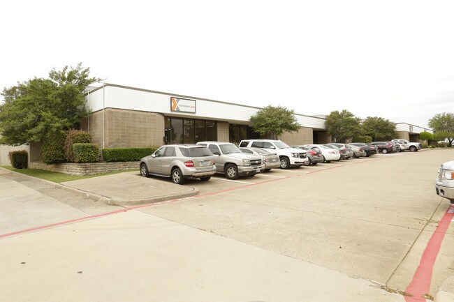 More details for 1925-1939 Westridge Dr, Irving, TX - Flex for Lease