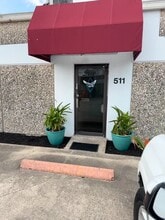 5645 Hillcroft Ave, Houston, TX à louer - Vidéo sur l’inscription commerciale 