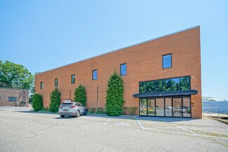 Plus de détails pour 20 Industrial Ave, Upper Saddle River, NJ - Bureau, Local d'activités à louer