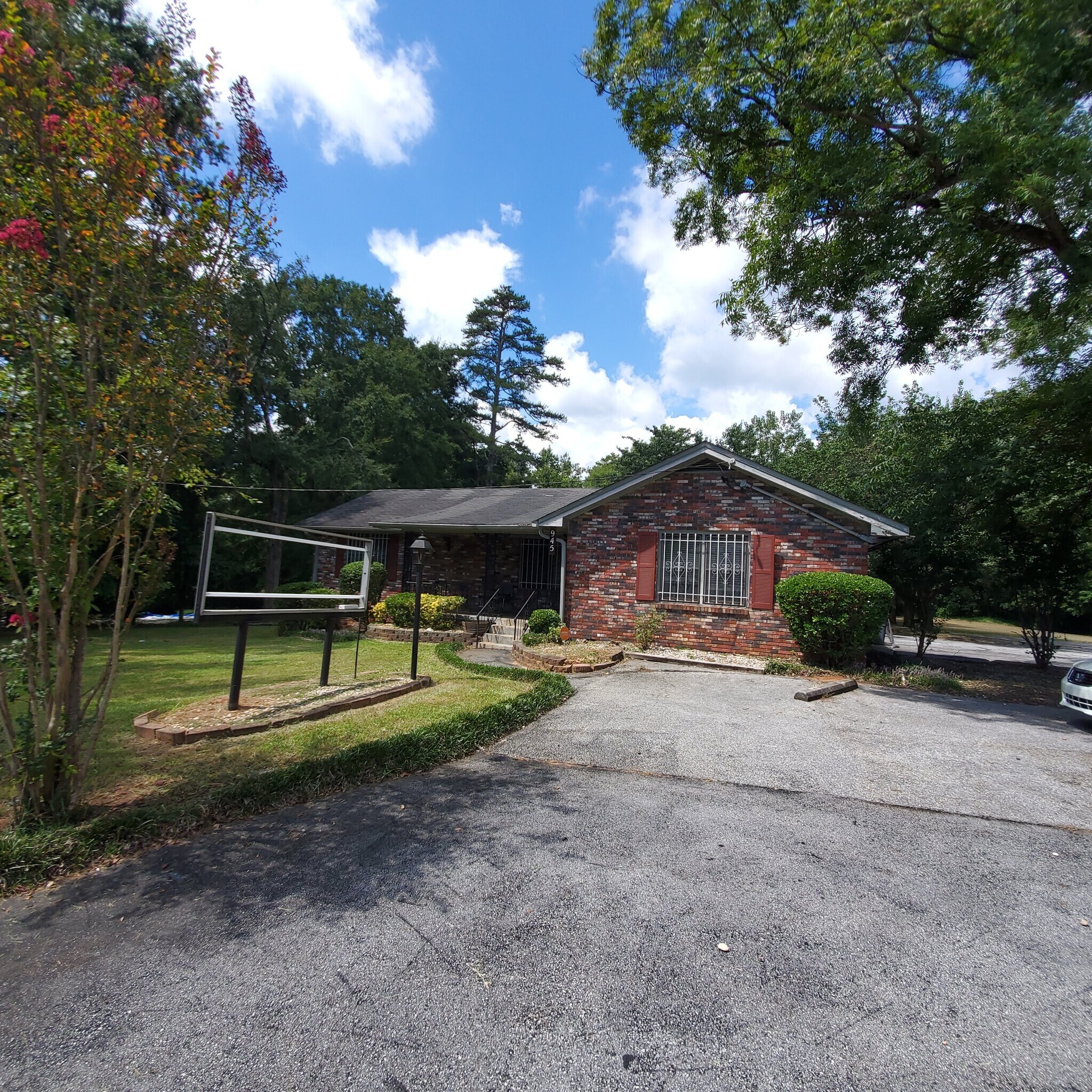 945 S Hairston Rd, Stone Mountain, GA à vendre Photo principale- Image 1 de 1