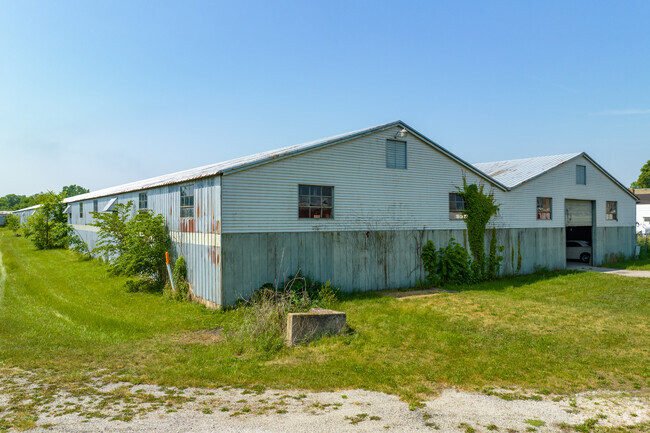 Plus de détails pour 1107 Armstrong St, Morris, IL - Industriel à louer