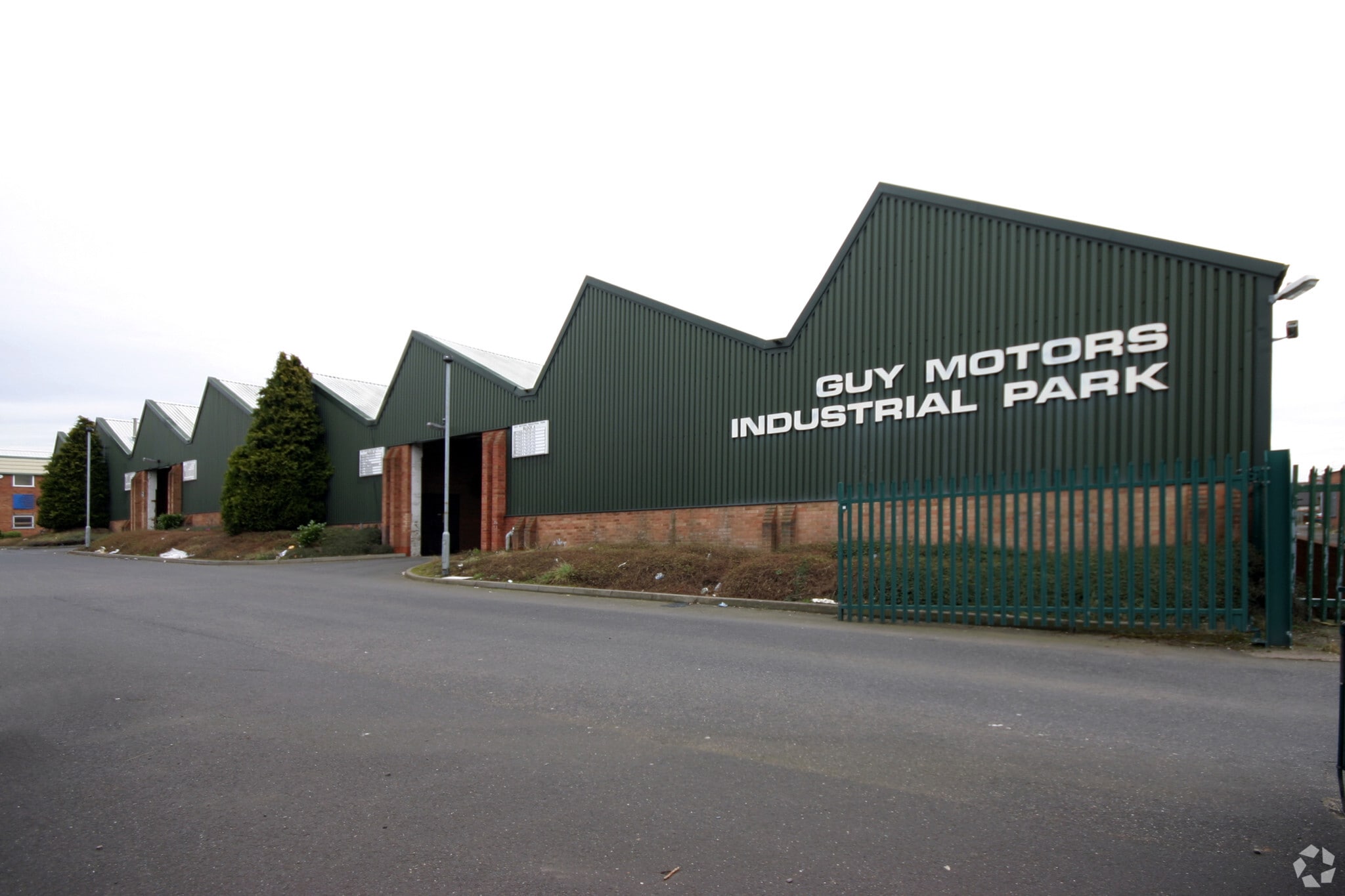 Park Ln, Wolverhampton for lease Primary Photo- Image 1 of 7