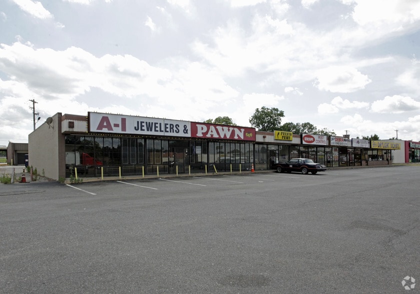 3711-3721 Lamar Ave, Memphis, TN for lease - Building Photo - Image 3 of 12