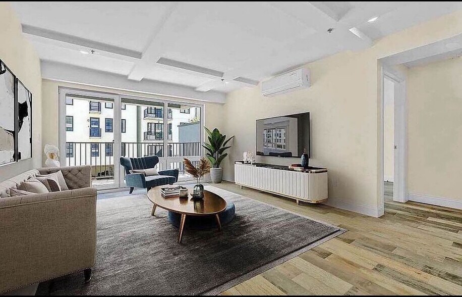 2631 3rd St, Astoria, NY à vendre - Photo du bâtiment - Image 3 de 17