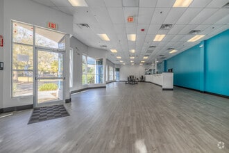 6600 Youngerman Cir, Jacksonville, FL à louer Photo intérieure- Image 2 de 15