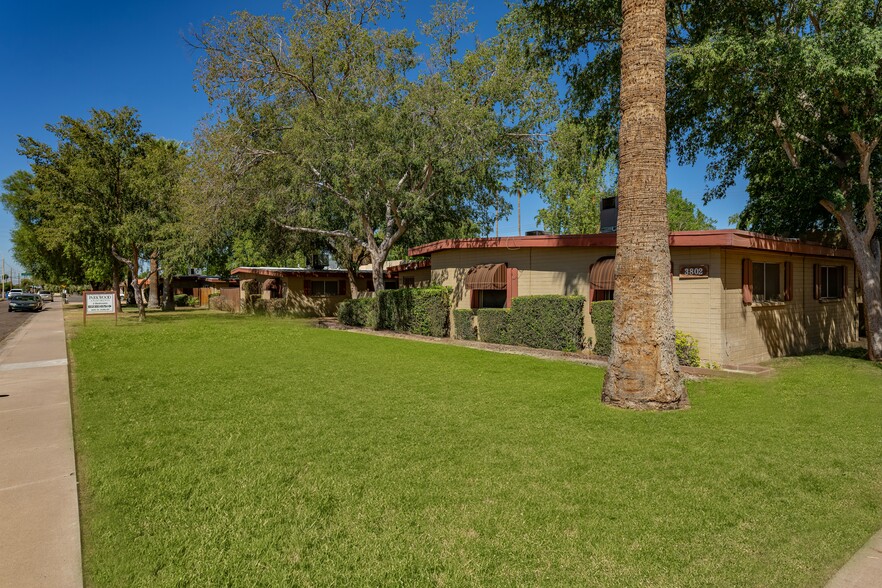 3754 W Dunlap Ave, Phoenix, AZ à vendre - Photo du bâtiment - Image 1 de 1