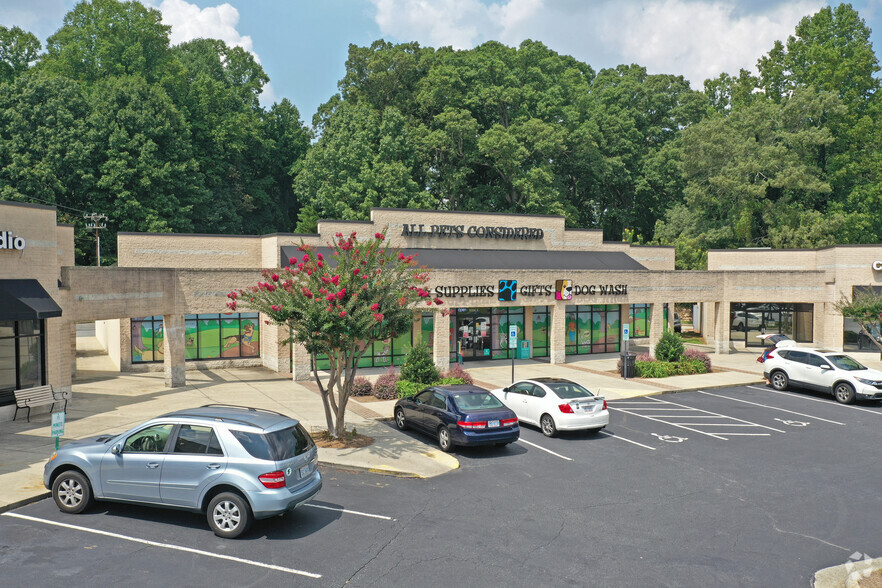 5002-5006 High Point Rd, Greensboro, NC for sale - Building Photo - Image 1 of 1