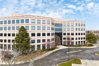 Plus de détails pour 184 Shuman Blvd, Naperville, IL - Bureau à louer