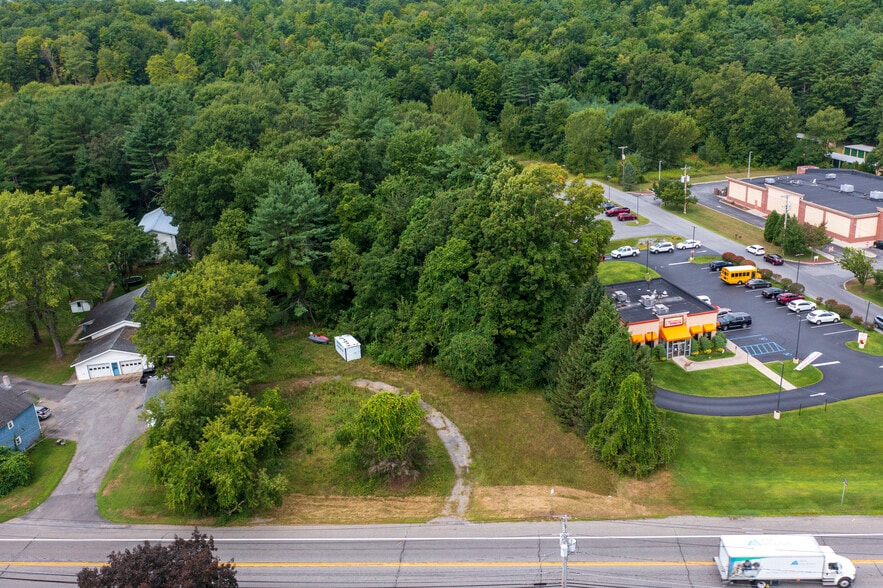 645 Saratoga Rd, Saratoga Springs, NY à vendre - Photo du bâtiment - Image 1 de 9