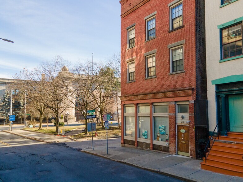 46 Columbia St, Albany, NY à vendre - Photo du bâtiment - Image 2 de 32