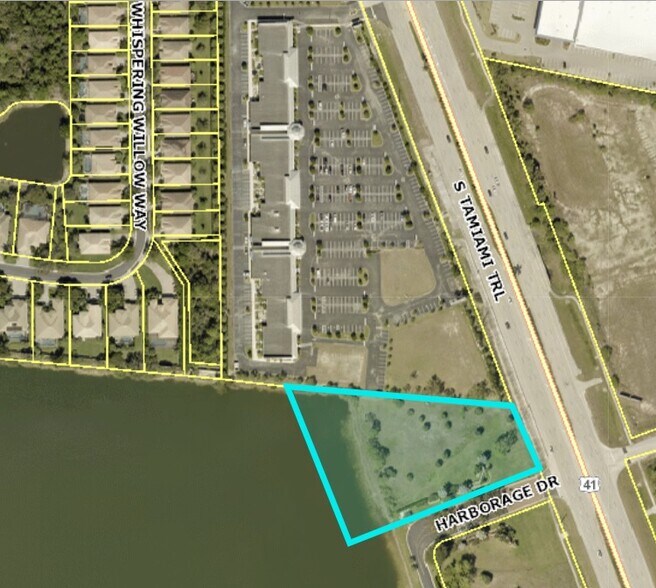 S Tamiami Trl/US 41, Fort Myers, FL à vendre - Photo du bâtiment - Image 3 de 3
