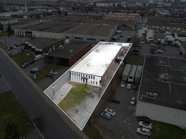 Plus de détails pour 3130 Universal Dr, Mississauga, ON - Industriel à louer