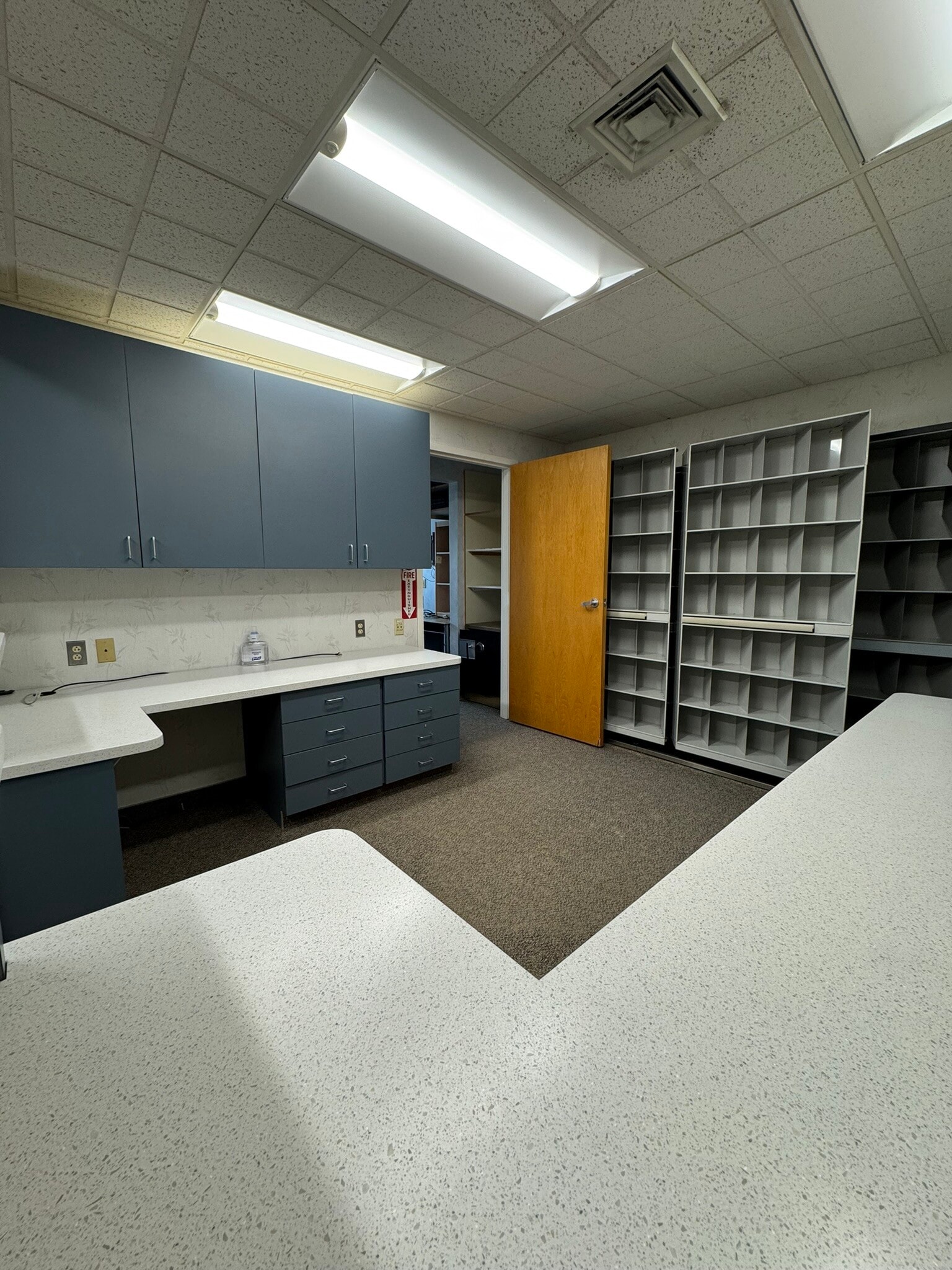 190 Russell St, Hadley, MA for lease Building Photo- Image 1 of 12